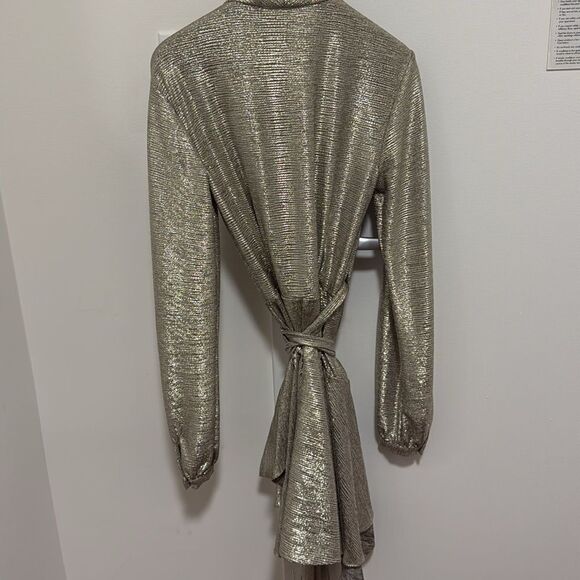 PatBo Metallic Cara Lame Wrap Mini Dress. Gold/Silver. Size XS. - Picture 8 of 9